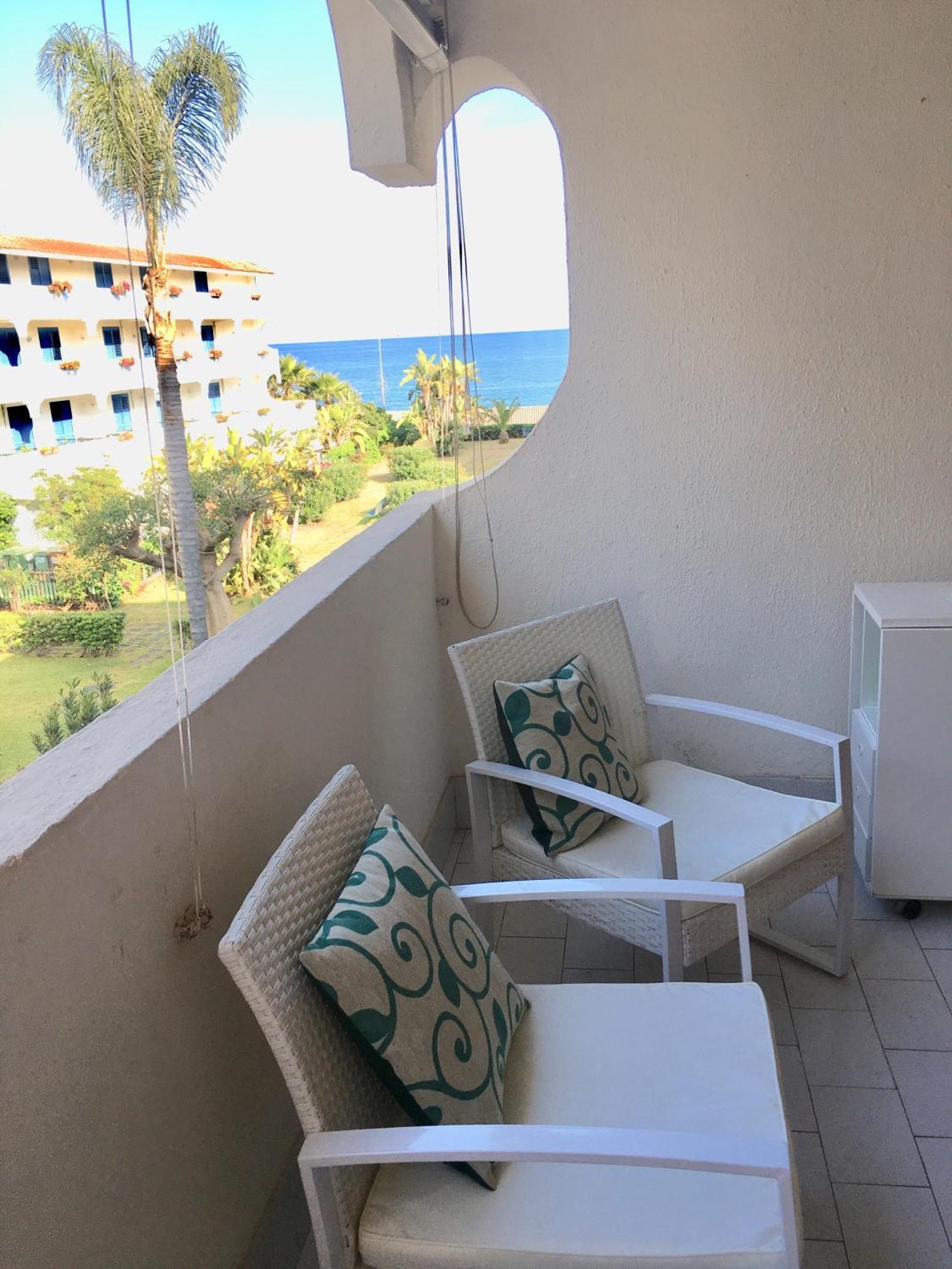 Apartmán Baia Degli Dei - Living La Nike Giardini Naxos Exteriér fotografie